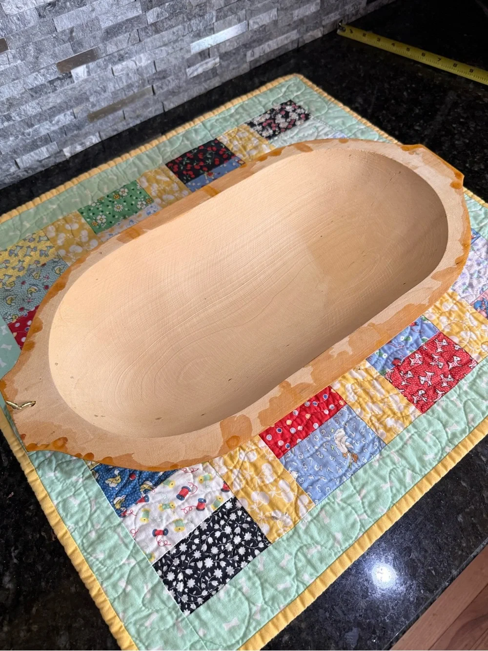 N/A oval wooden